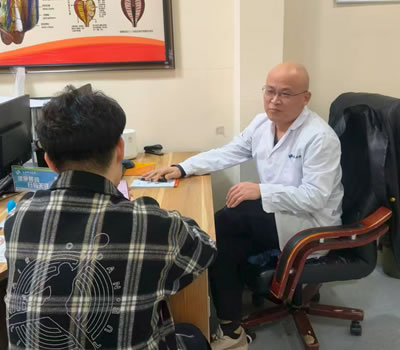 衡阳市|男科医师高朋磊：守护男性健康，专业男科诊疗